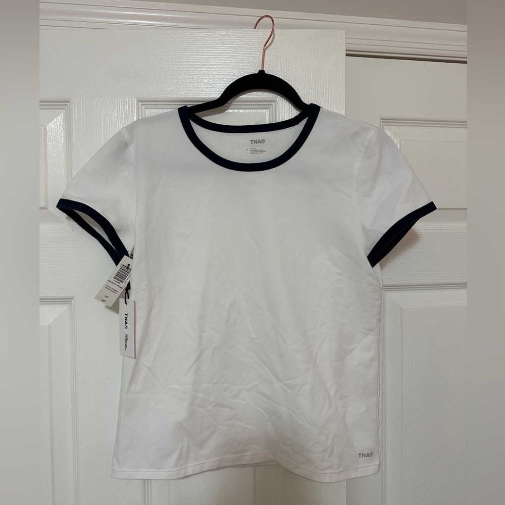 NWT Aritzia TNA Hold-It Roam T-shirt in White Admiral Size Large